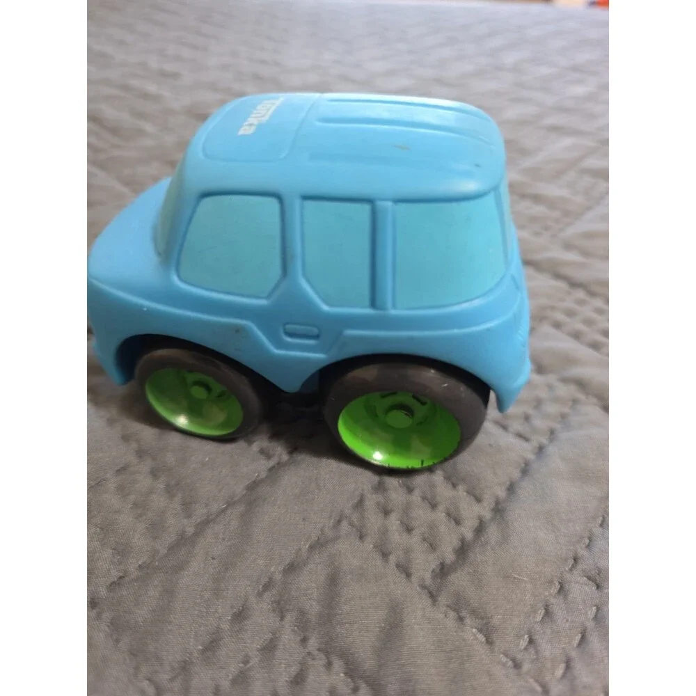 2005 Hasbro Chuck & Friends 4